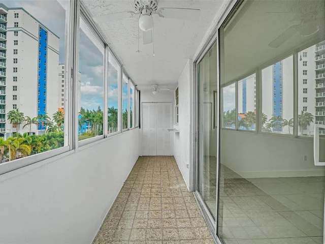 5055 NW 7th St # 509, Miami FL 33126