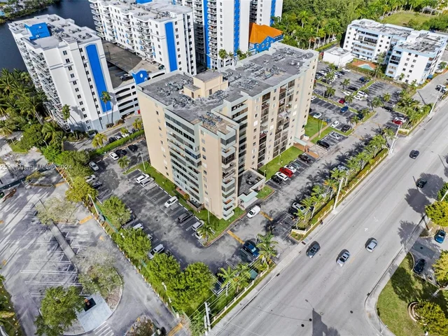 5055 NW 7th St # 509, Miami FL 33126