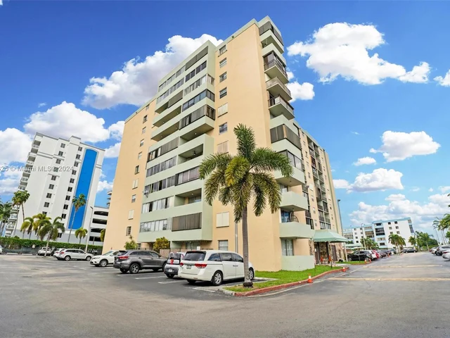 5055 NW 7th St # 509, Miami FL 33126