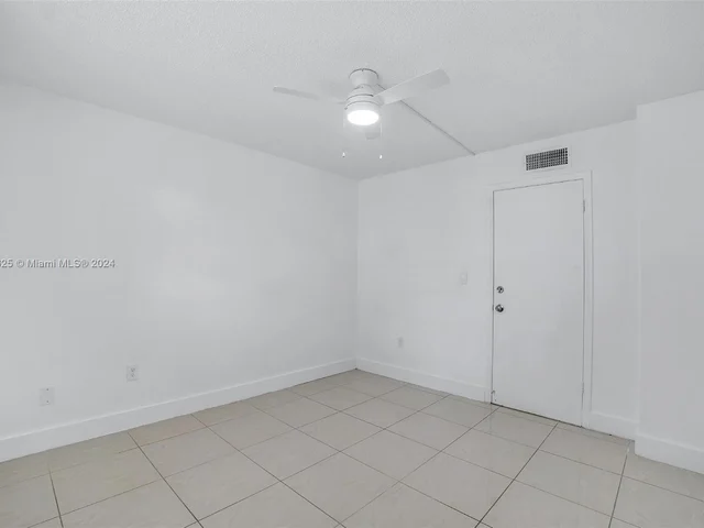 5055 NW 7th St # 509, Miami FL 33126