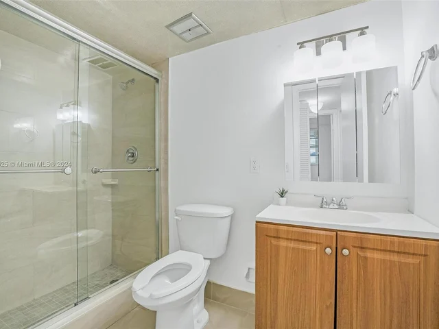 5055 NW 7th St # 509, Miami FL 33126