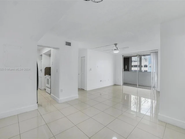 5055 NW 7th St # 509, Miami FL 33126