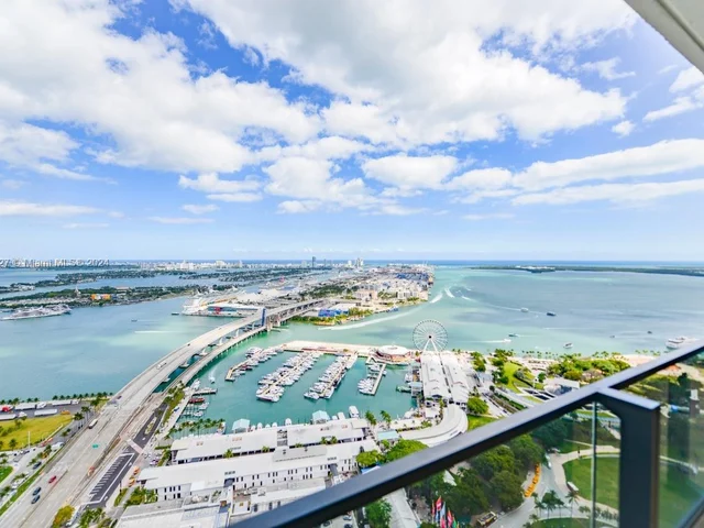 398 NE 5th St # 4210, Miami FL 33132