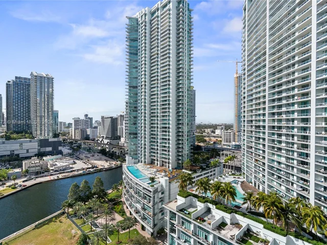 350 S Miami Ave # 2210, Miami FL 33130