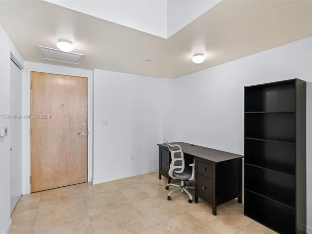 350 S Miami Ave # 2210, Miami FL 33130