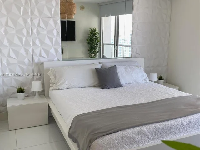 495 Brickell Avenue # 4006, Miami FL 33131