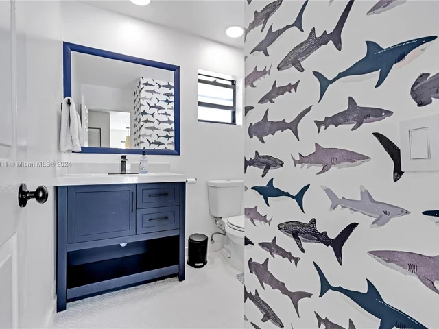 698 Fernwood Rd # B, Key Biscayne FL 33149