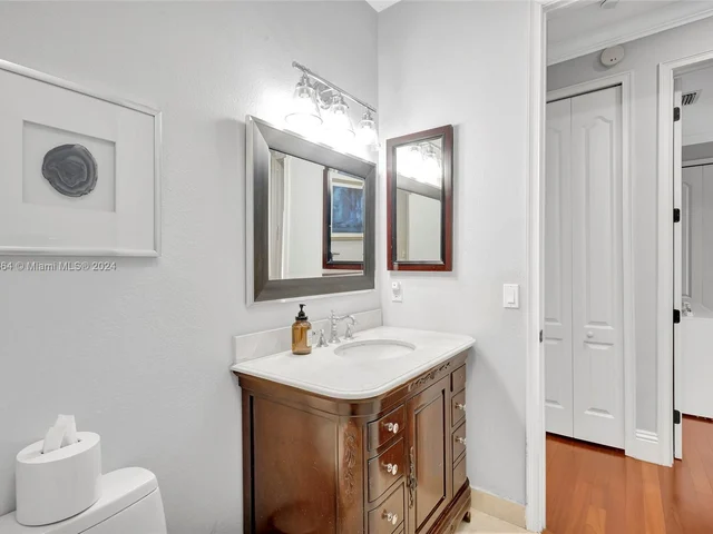 6951 Loch Ness Dr, Miami Lakes FL 33014