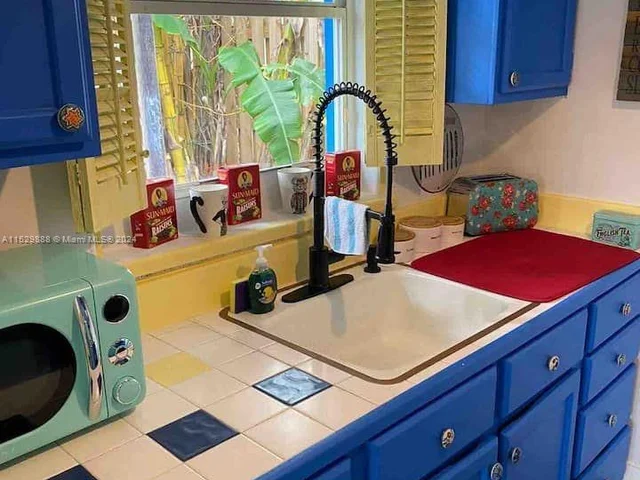 1701 Fletcher St, Hollywood FL 33020