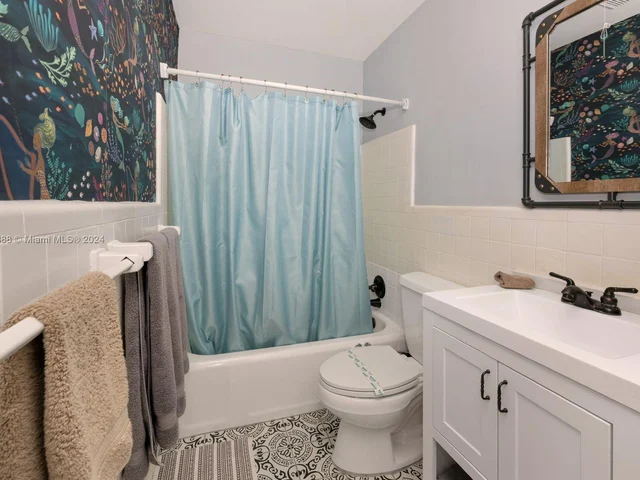 1701 Fletcher St, Hollywood FL 33020