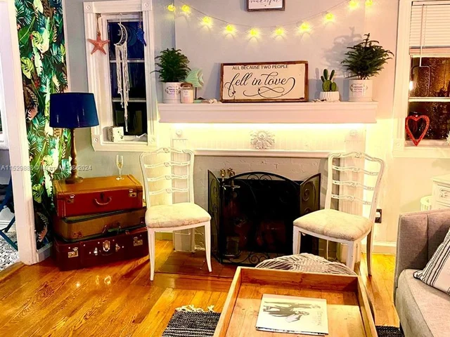 1701 Fletcher St, Hollywood FL 33020