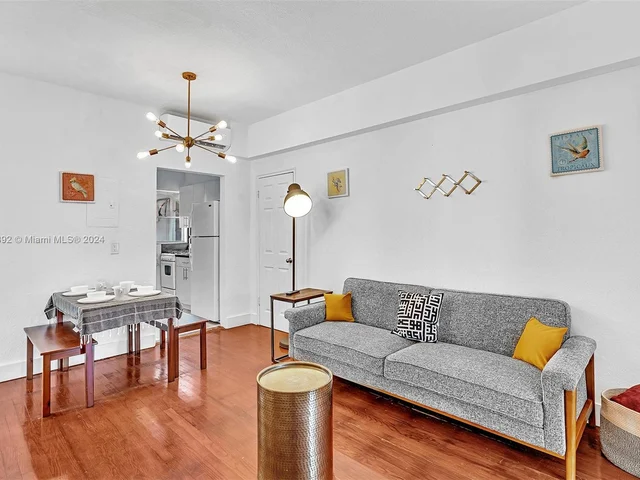 3920 Garden Ave # 14, Miami Beach FL 33140