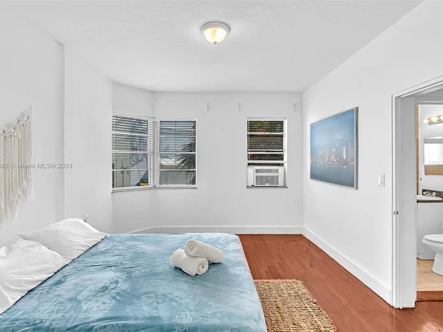 3920 Garden Ave # 14, Miami Beach FL 33140