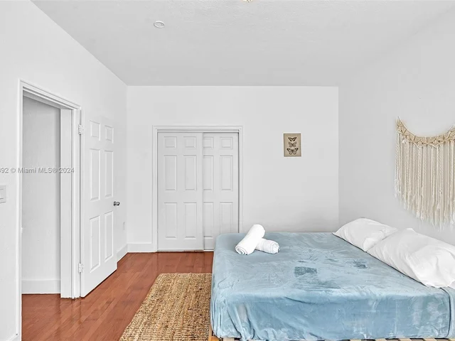 3920 Garden Ave # 14, Miami Beach FL 33140