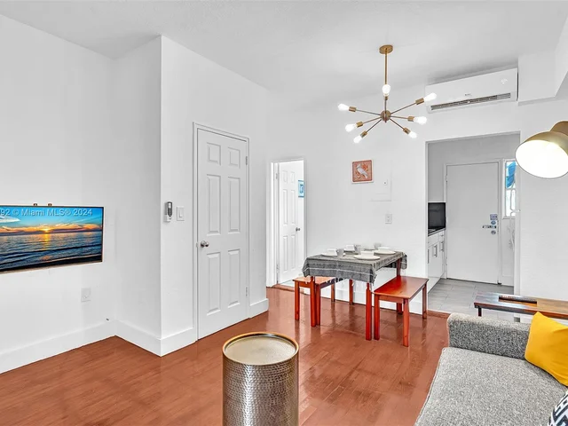 3920 Garden Ave # 14, Miami Beach FL 33140