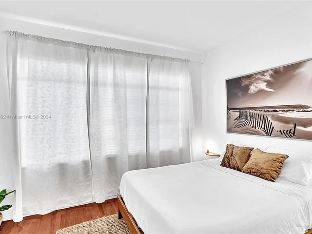 3920 Garden Ave # 14, Miami Beach FL 33140