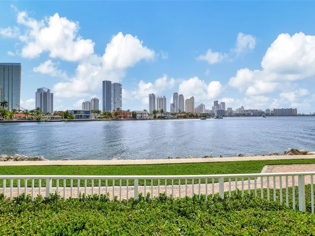 19101 Mystic Pointe Dr # 1501, Aventura FL 33180