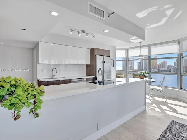 19101 Mystic Pointe Dr # 1501, Aventura FL 33180