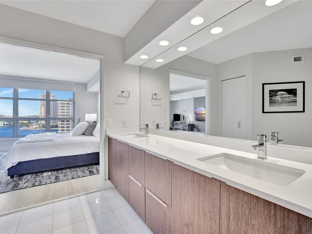 19101 Mystic Pointe Dr # 1501, Aventura FL 33180