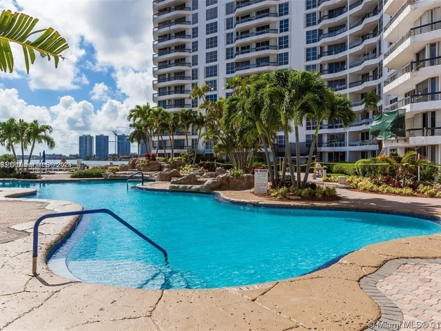 19101 Mystic Pointe Dr # 1501, Aventura FL 33180