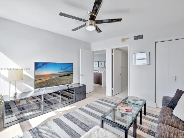 19101 Mystic Pointe Dr # 1501, Aventura FL 33180