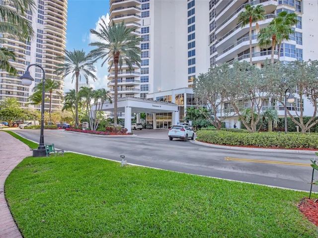 19101 Mystic Pointe Dr # 1501, Aventura FL 33180