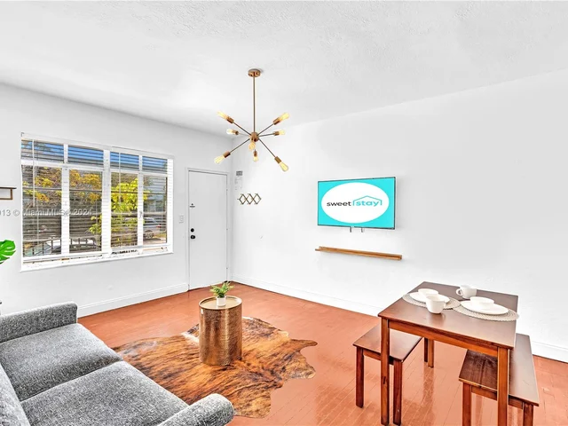 3920 Garden Ave # 12, Miami Beach FL 33140