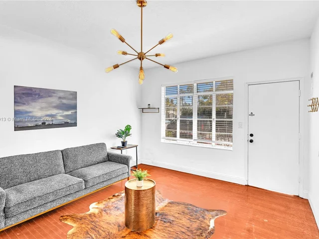 3920 Garden Ave # 12, Miami Beach FL 33140