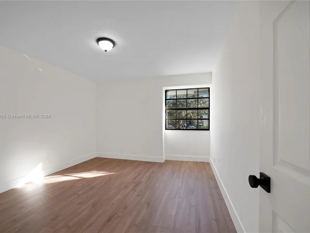 6411 NW 50th St, Coral Springs FL 33067