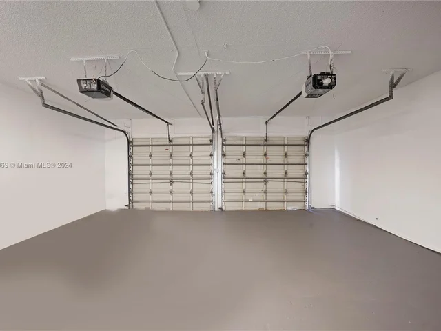 6411 NW 50th St, Coral Springs FL 33067