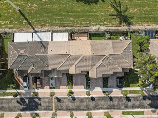 1014 NE 41st Pl, Homestead FL 33033