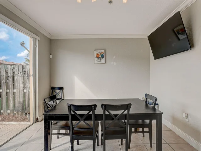 1014 NE 41st Pl, Homestead FL 33033