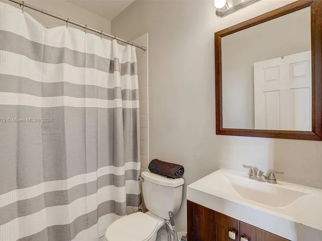 1014 NE 41st Pl, Homestead FL 33033