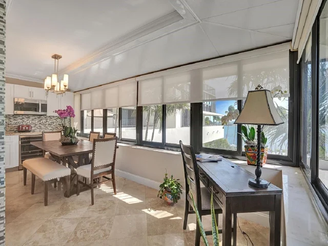 2333 Brickell Ave # 206, Miami FL 33129