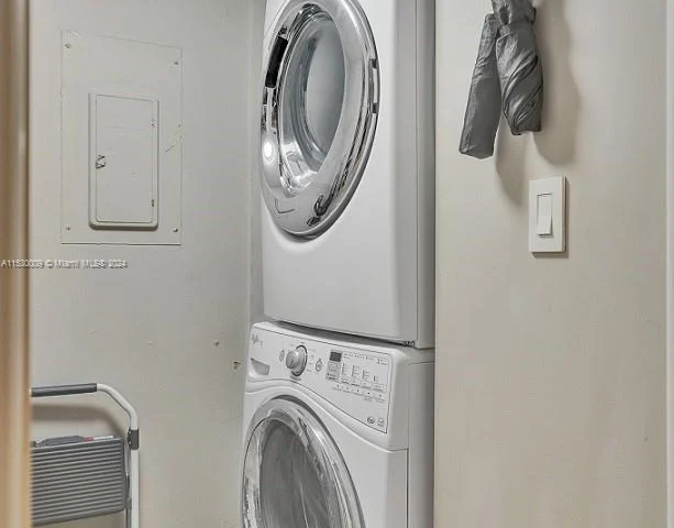 2333 Brickell Ave # 206, Miami FL 33129