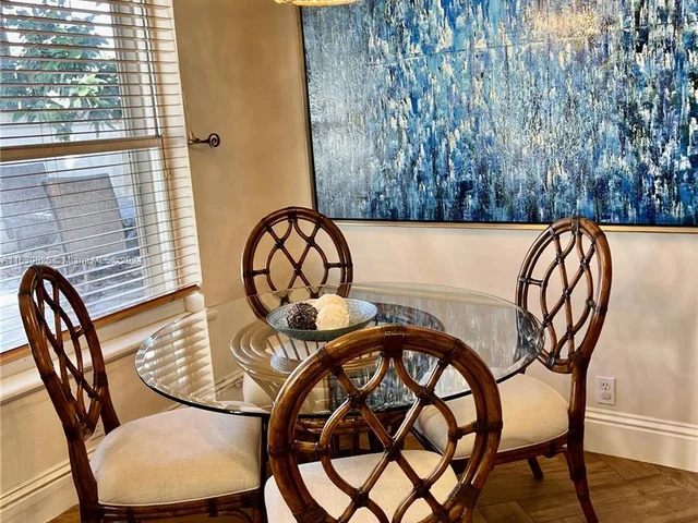 9624 Vineyard Ct, Boca Raton FL 33428