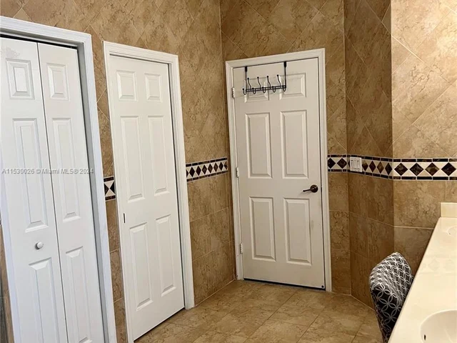 9624 Vineyard Ct, Boca Raton FL 33428