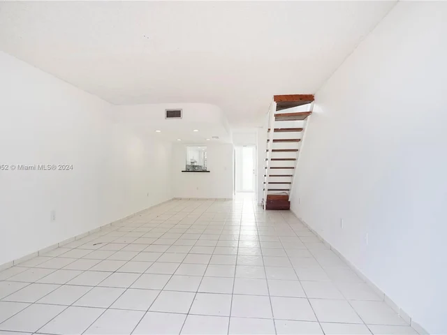 1083 W 38th St # 8, Hialeah FL 33012