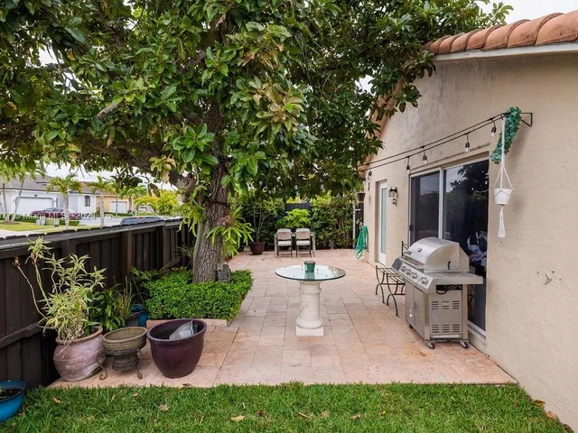 14430 SW 179th Ln, Miami FL 33177