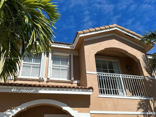 2579 SE 13th Ct, Homestead FL 33035