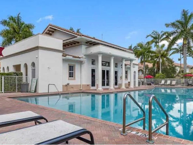 2579 SE 13th Ct, Homestead FL 33035