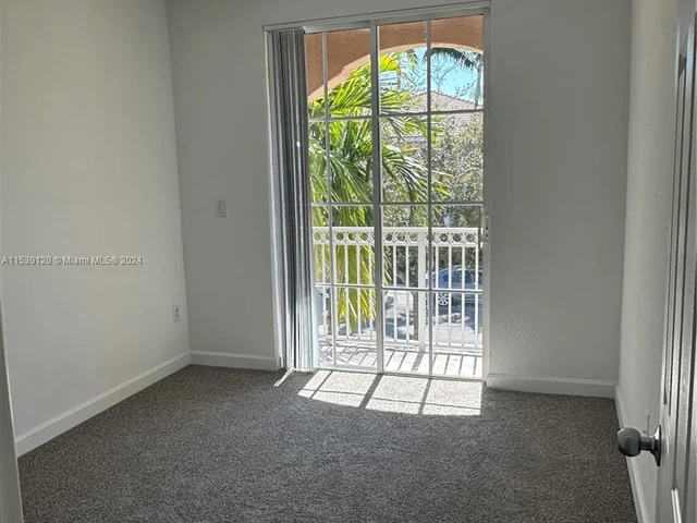 2579 SE 13th Ct, Homestead FL 33035