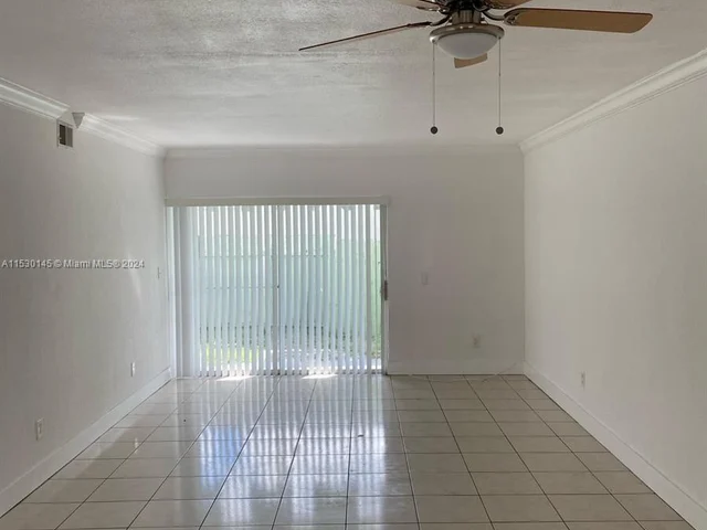 980 NE 170th St # 116, North Miami Beach FL 33162