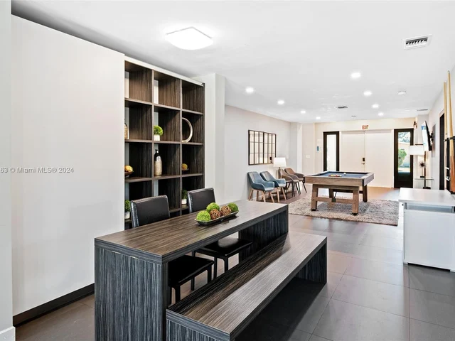 1523 Grant St, Hollywood FL 33020