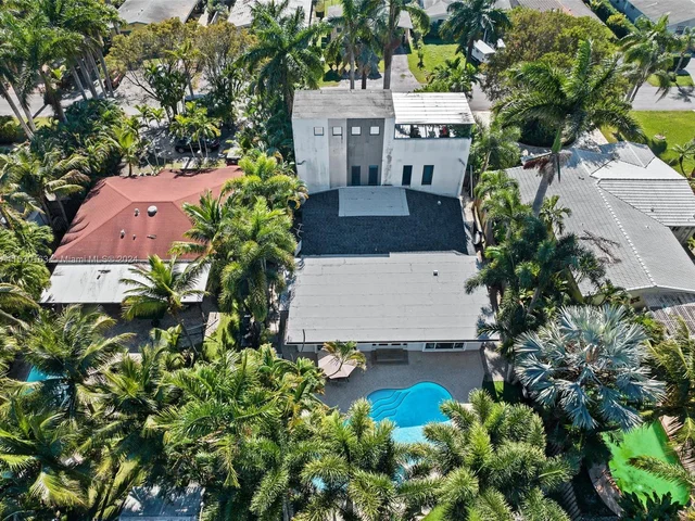 1523 Grant St, Hollywood FL 33020