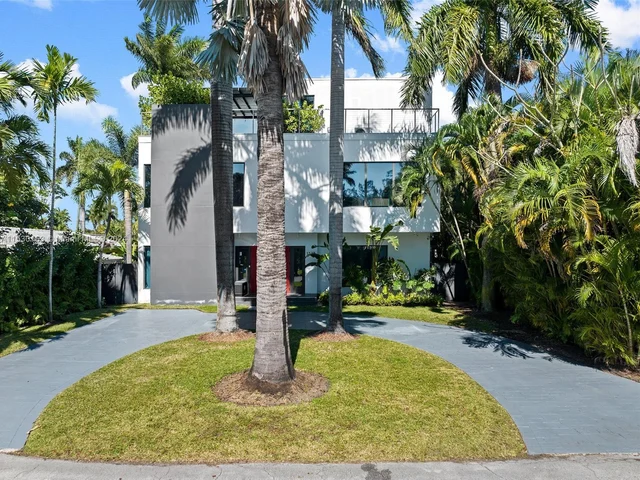 1523 Grant St, Hollywood FL 33020