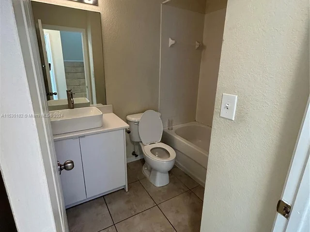 2058 NE 167th St # 118, North Miami Beach FL 33162