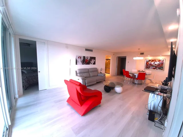 100 Bayview Dr # 721, Sunny Isles Beach FL 33160