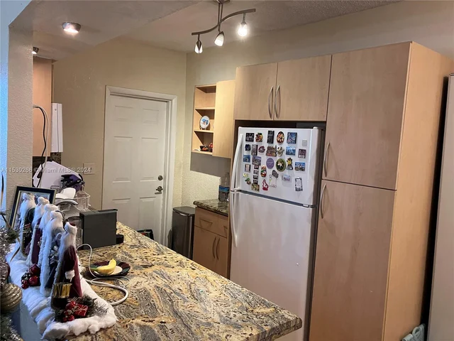 2200 S Ocean Dr # N107, Hollywood FL 33019