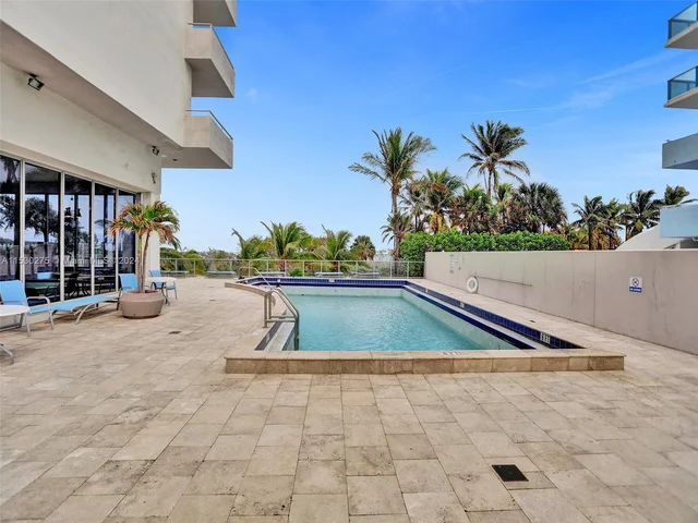 9225 Collins Ave # 912, Surfside FL 33154